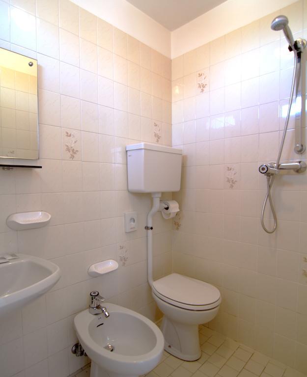 Hotel Villa Tua Riccione Bilik gambar